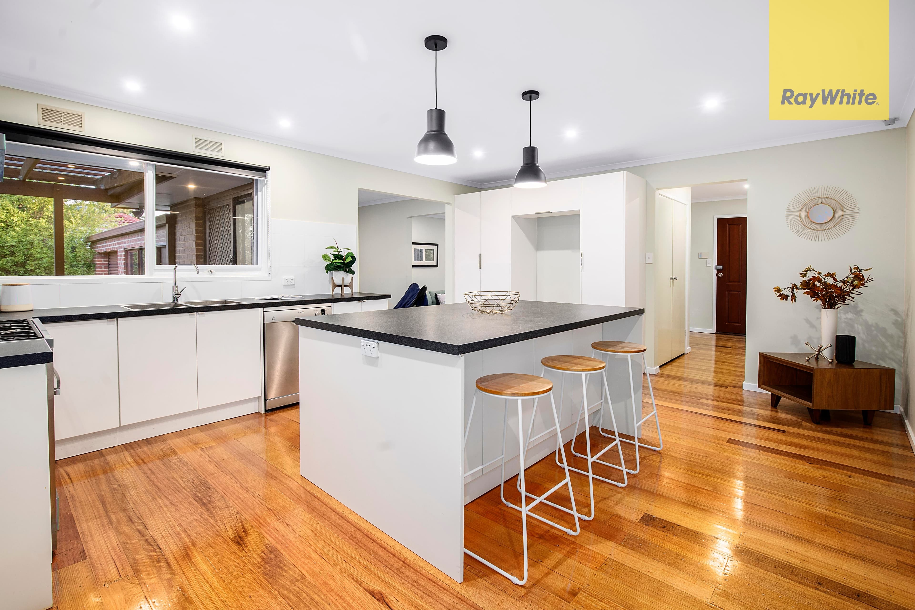 8 Courtney Square, Wantirna VIC 3152, Wantirna - Image 1