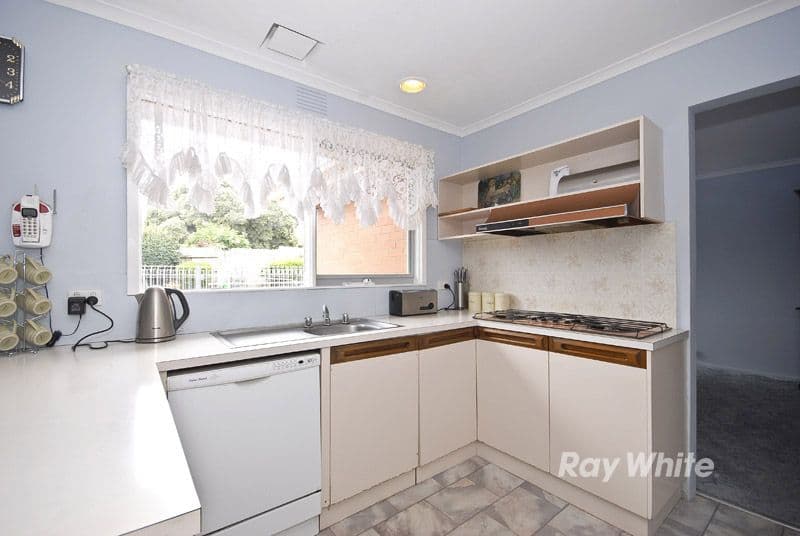 9 Verona Court, BAYSWATER VIC 3153, Bayswater - Thumbnail 4