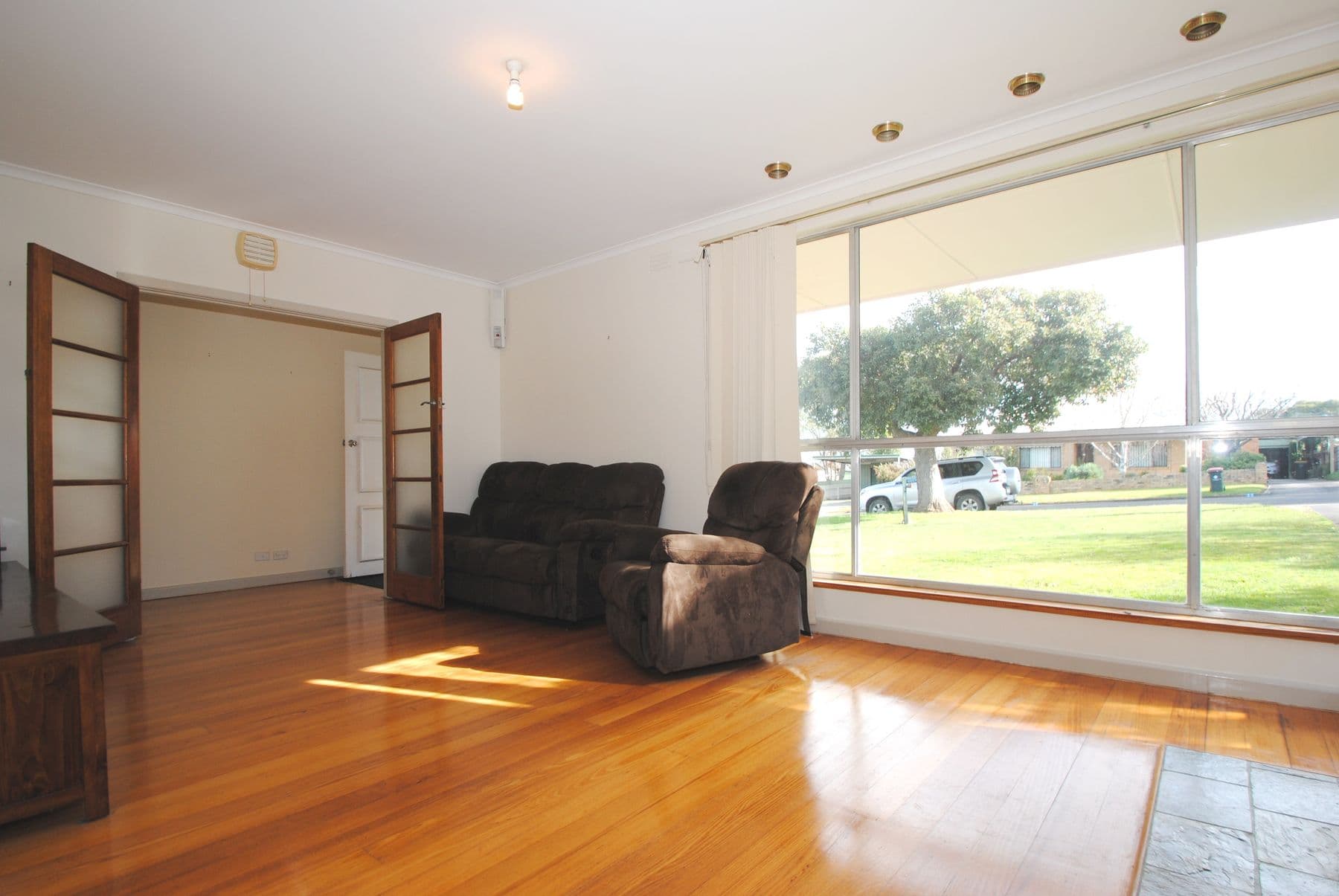 17 Bruce Street, Leongatha, Leongatha - Thumbnail 2