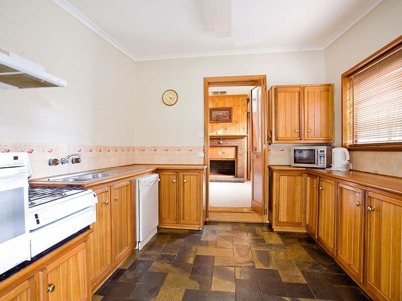 32 Down Street, Esk, QLD, 4312, Esk - Thumbnail 3