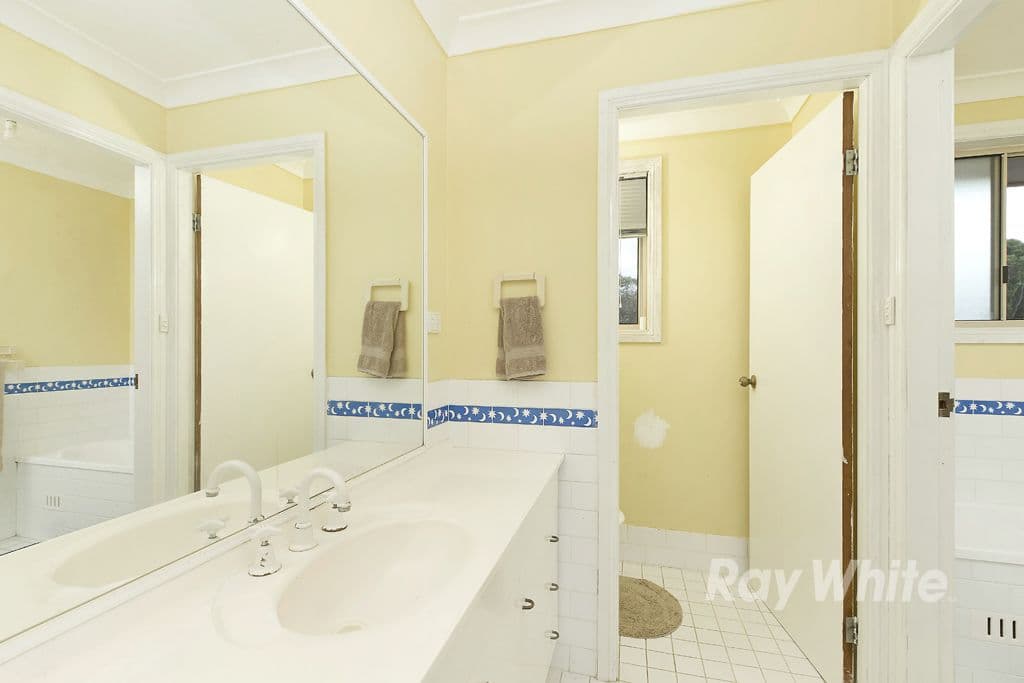 154 Excelsior Parade, Toronto - Thumbnail 8