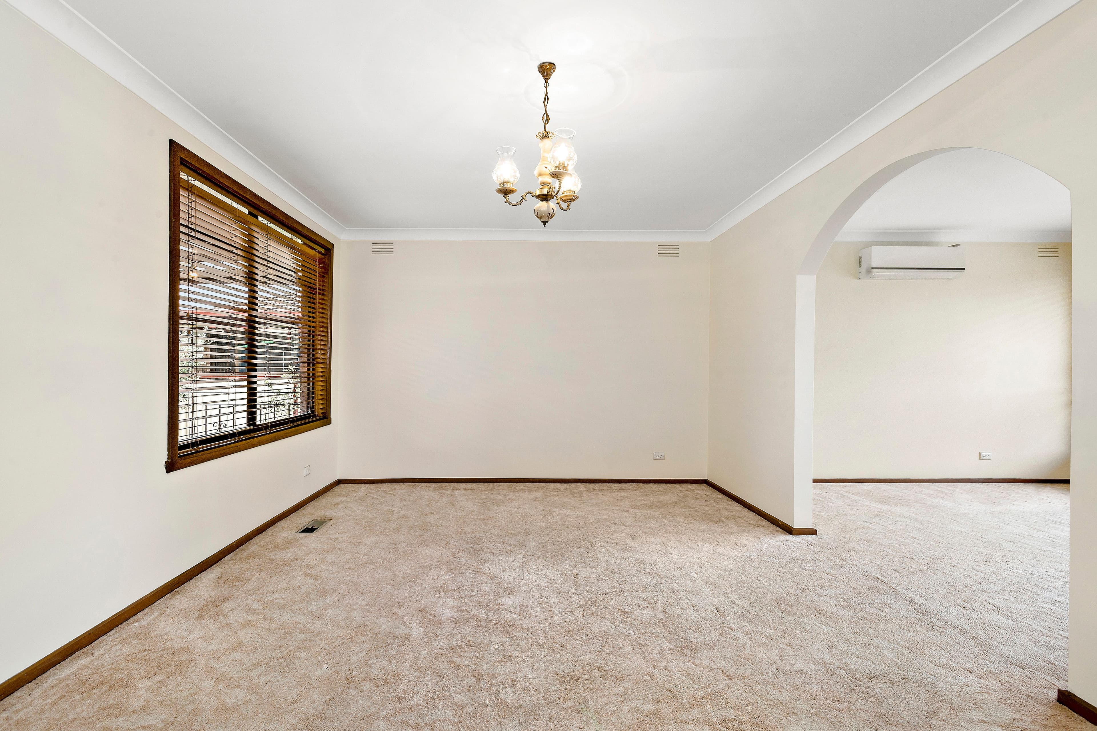 5 Charlton Place, Thomastown VIC 3074, Thomastown - Thumbnail 2