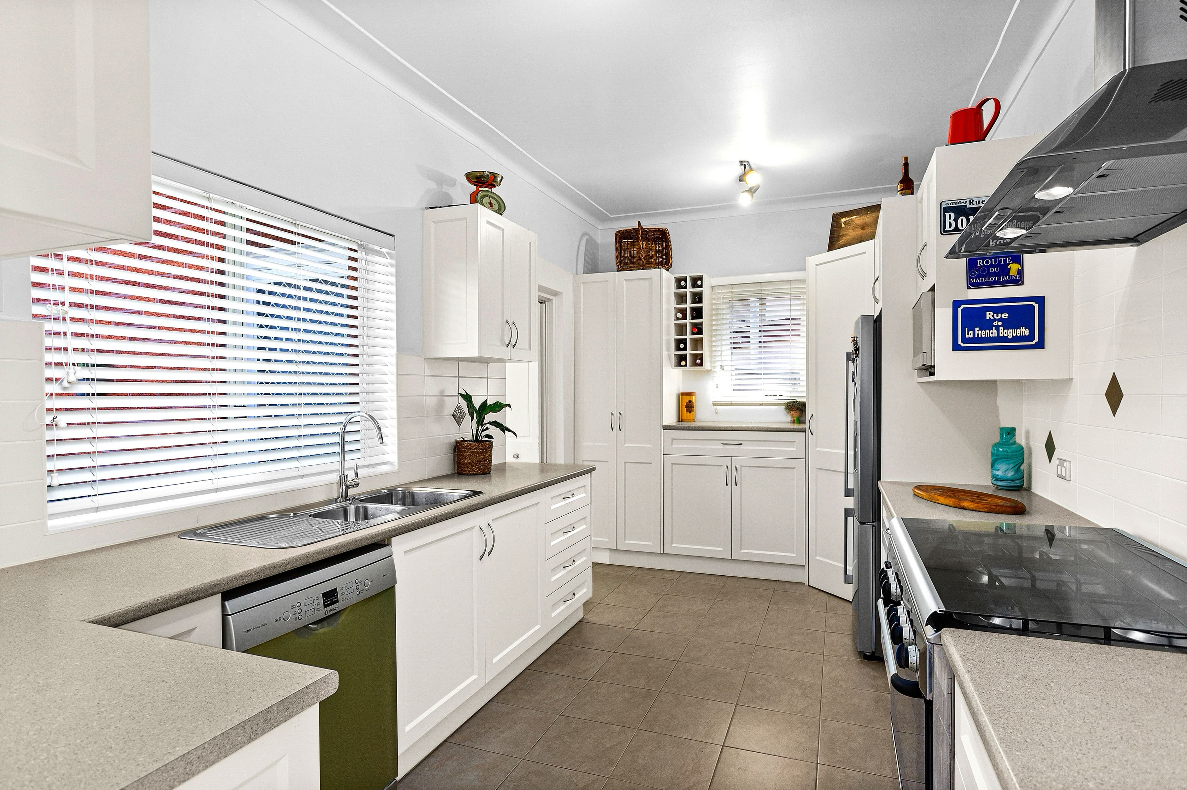 9 Park Avenue, Oatley NSW 2223, Oatley - Thumbnail 6
