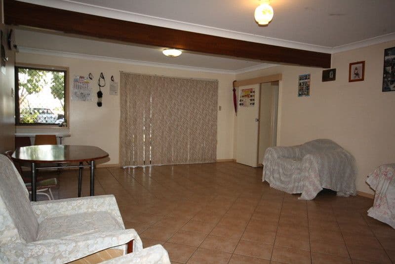 38 Mahoney Street, MUNDUBBERA QLD 4626, Mundubbera - Thumbnail 3