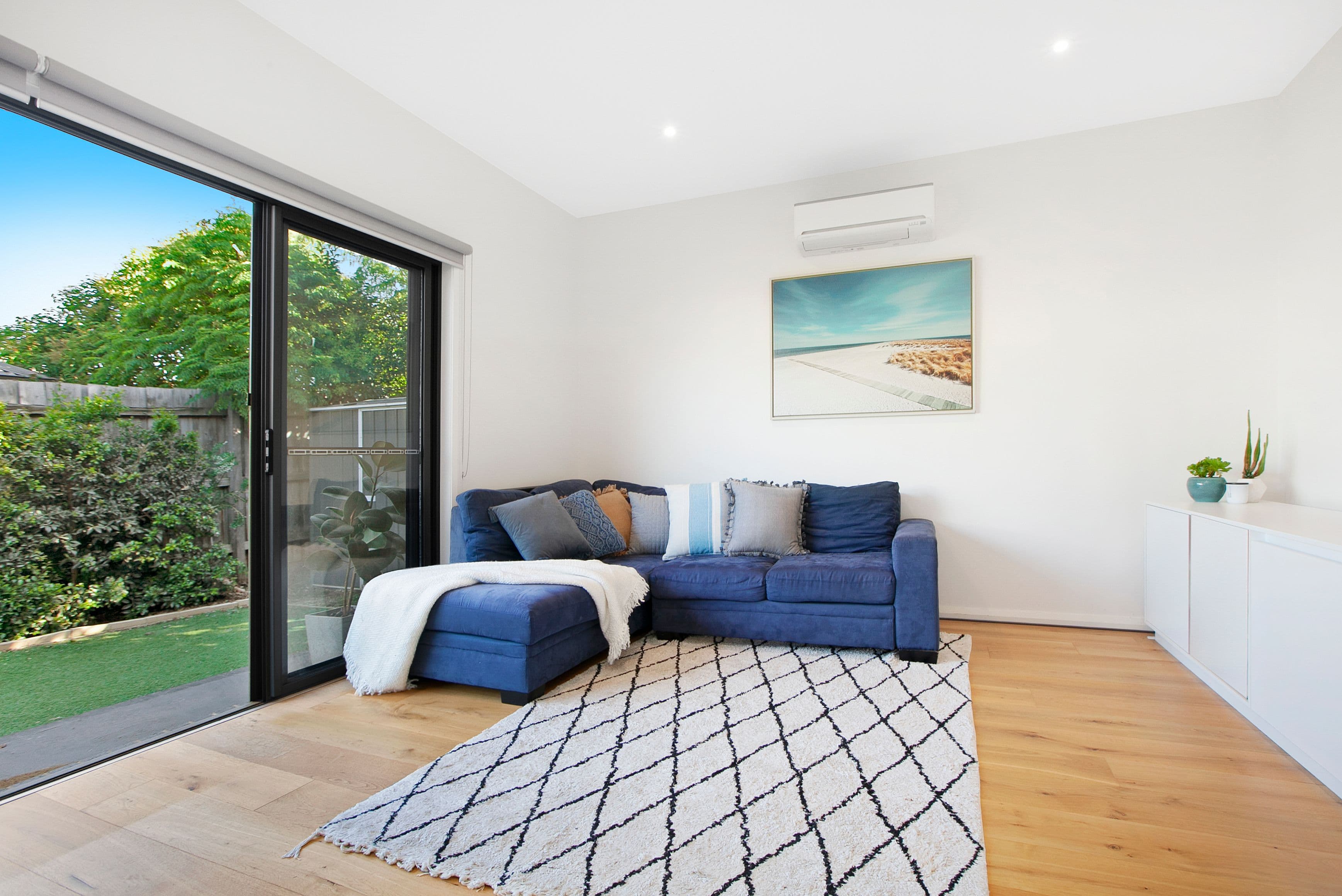 16 Miranda Road, Reservoir VIC 3073, Reservoir - Thumbnail 4