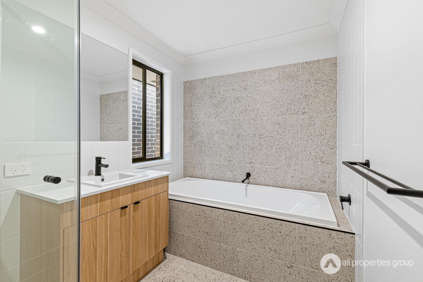 41 Neumann Drive, Yarrabilba QLD 4207, Yarrabilba - Thumbnail 6
