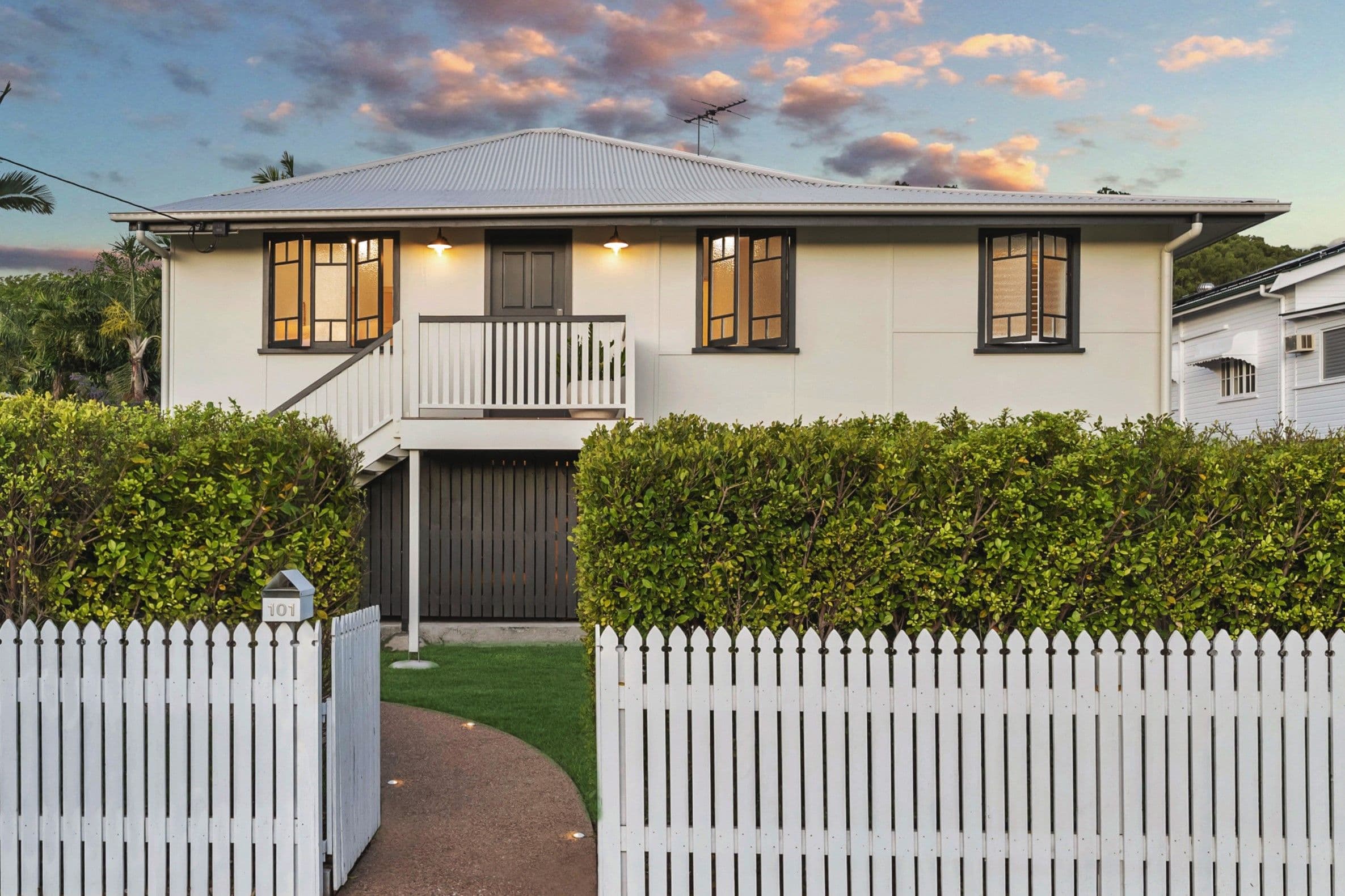 101 Stagpole Street, West End QLD 4810, West End - Image 1