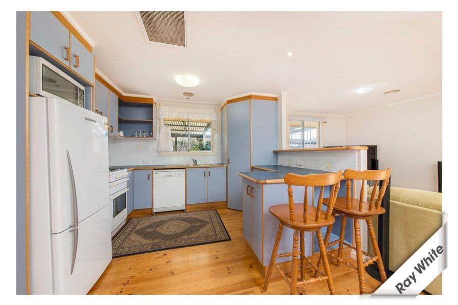 40 Lindrum Crescent, HOLT ACT 2615, Holt - Thumbnail 2