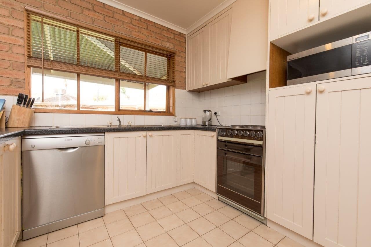 9 Pearse Court, Mildura VIC 3500, Mildura - Thumbnail 5