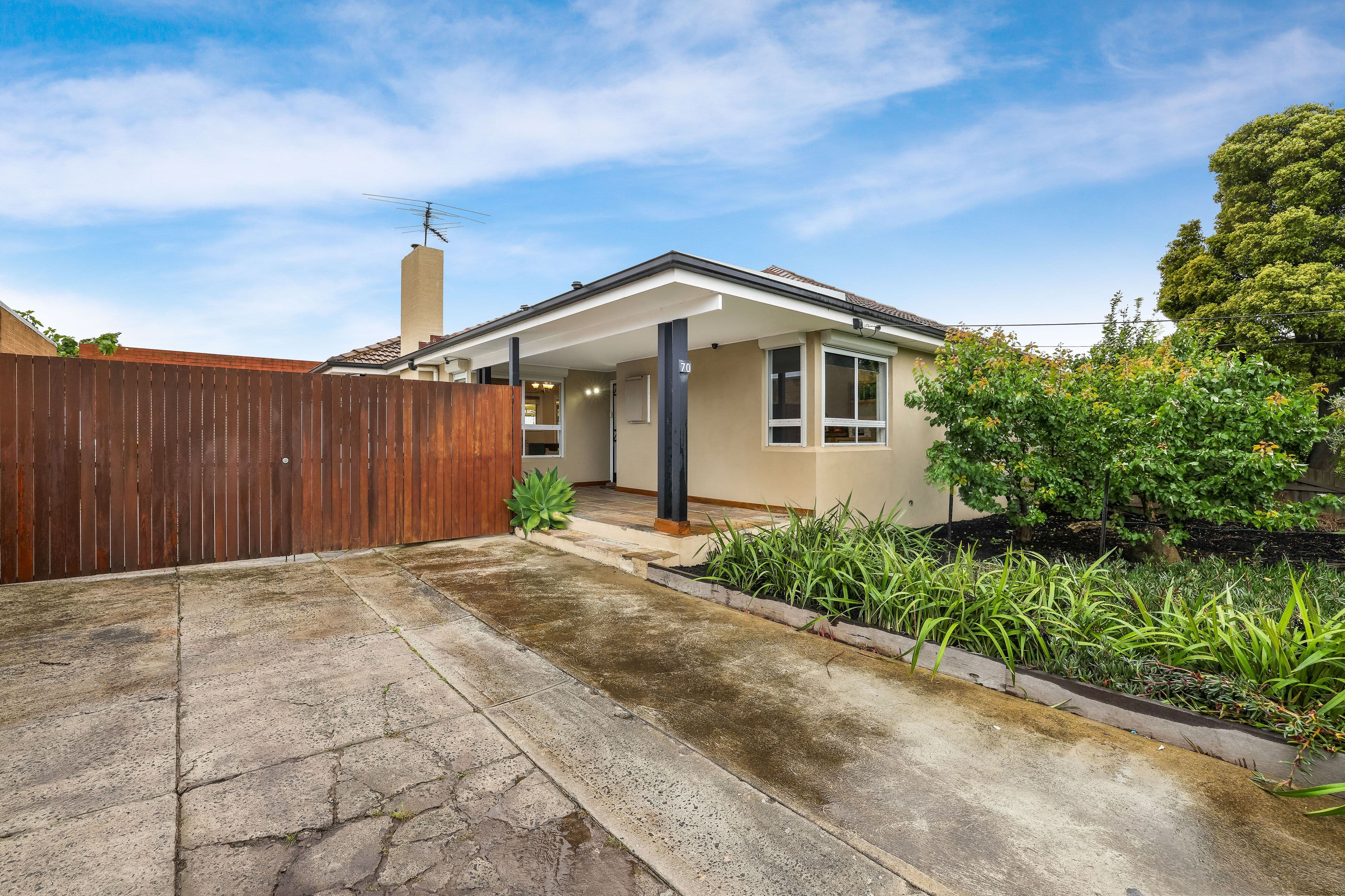 70 Ward Street, Glenroy VIC 3046, Glenroy - Thumbnail 2