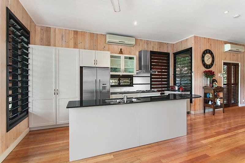 14 Woodgee Street, Currumbin QLD 4223, Currumbin - Thumbnail 4