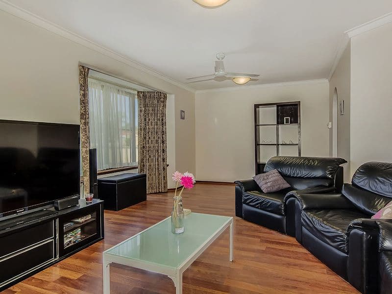 31 Hartland Way, WARNBRO WA 6169, Warnbro - Thumbnail 2