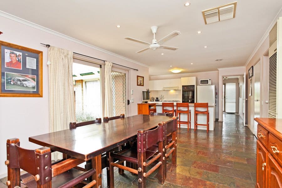 40 Dowling Avenue, HOPPERS CROSSING VIC 3029, Hoppers Crossing - Thumbnail 4
