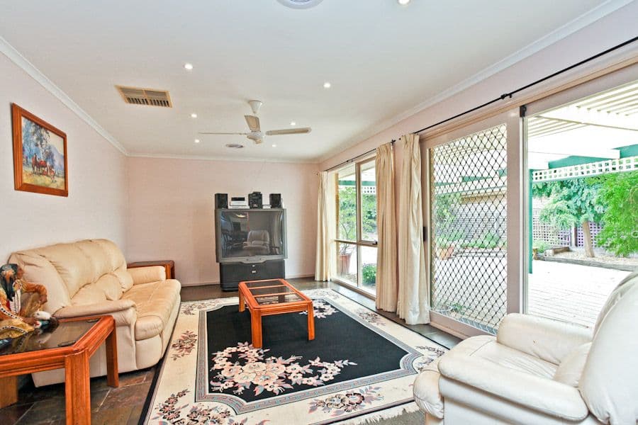 40 Dowling Avenue, HOPPERS CROSSING VIC 3029, Hoppers Crossing - Thumbnail 7