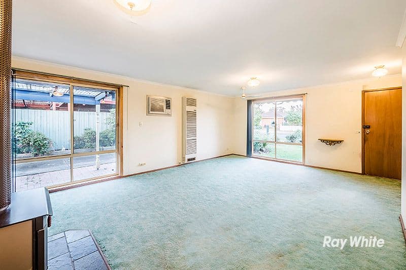 25 Hazelwood Avenue, Cranbourne North VIC 3977, Cranbourne North - Thumbnail 3