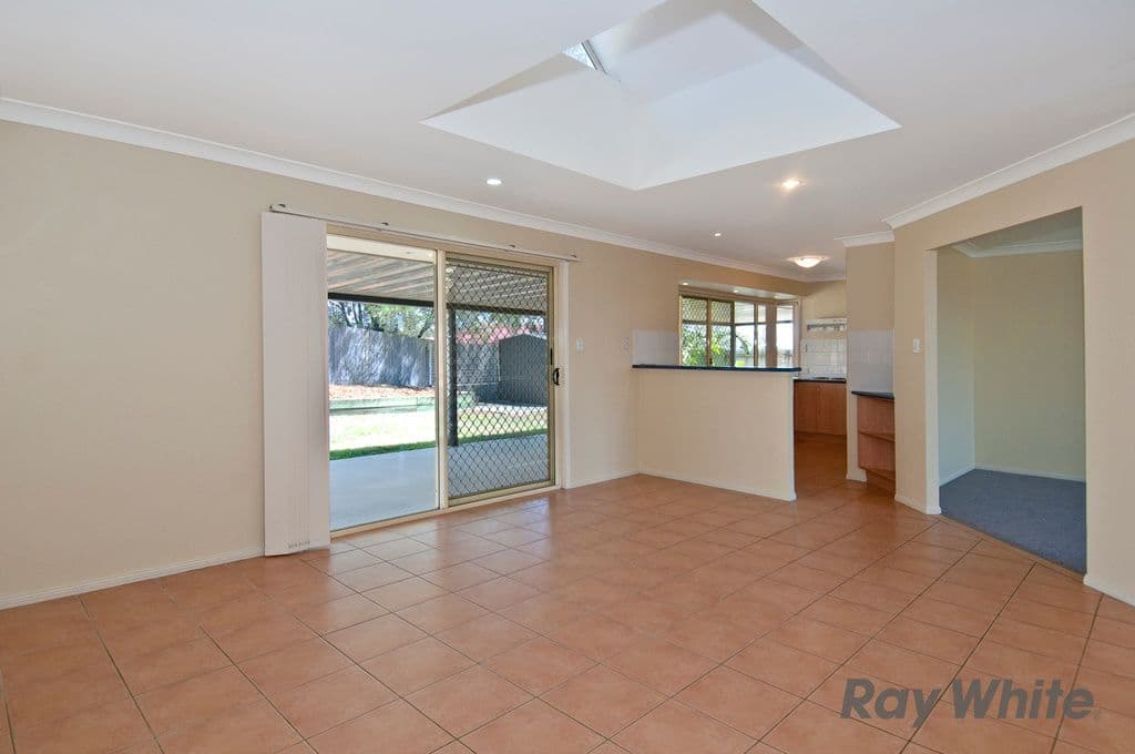 17 Waterline Crescent, Waterford QLD 4133, Waterford - Thumbnail 4