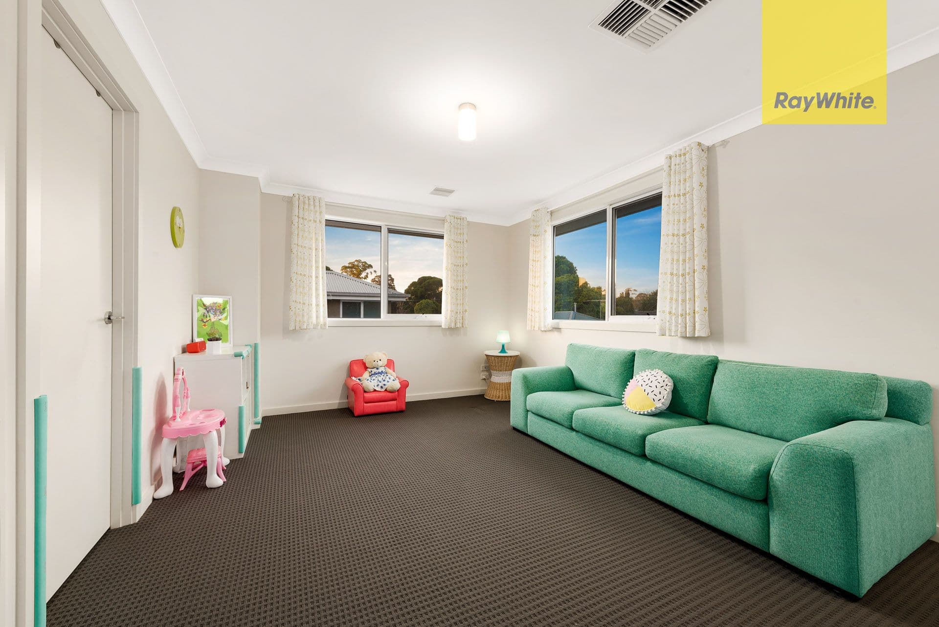 13 Rosedale Crescent, Ringwood East VIC 3135, Ringwood East - Thumbnail 5