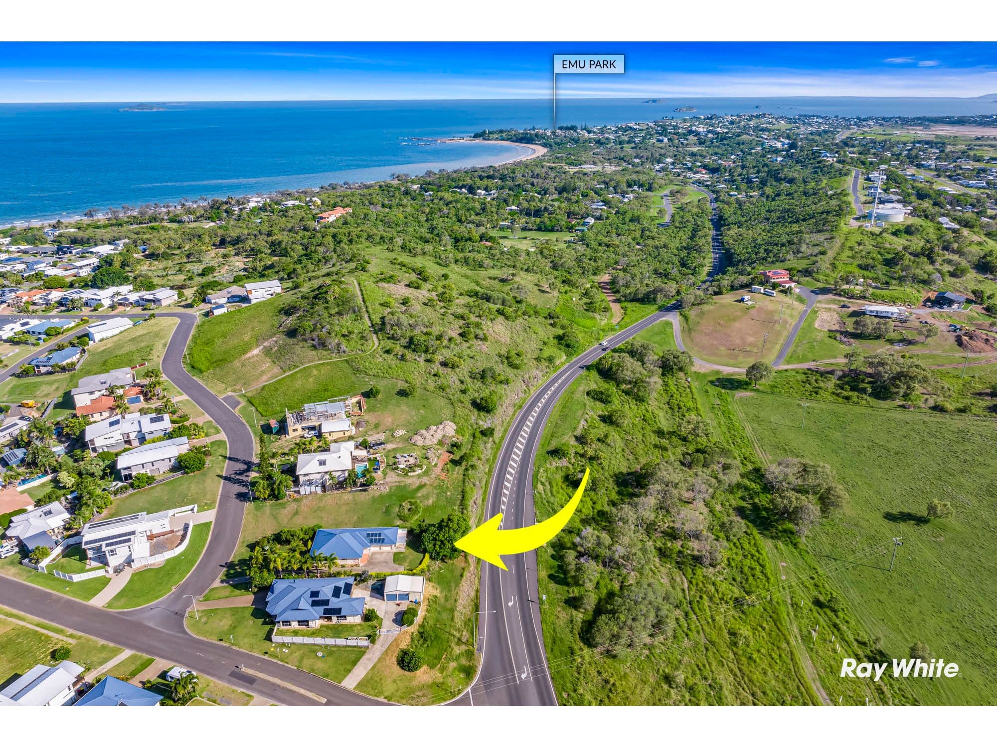 4 Paradise Way, Emu Park QLD 4710, Emu Park - Thumbnail 2