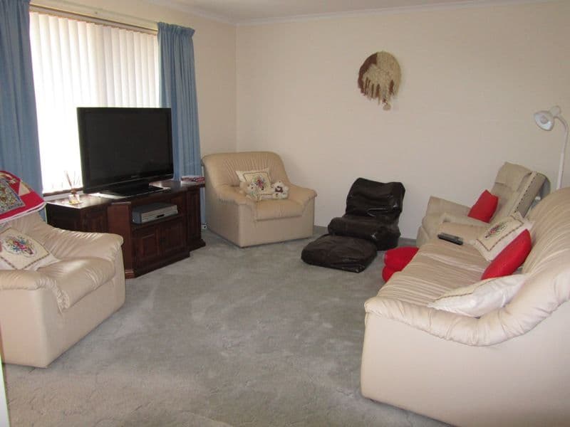 4 Fallowfield Street, STRATHALBYN WA 6530, Strathalbyn - Thumbnail 4