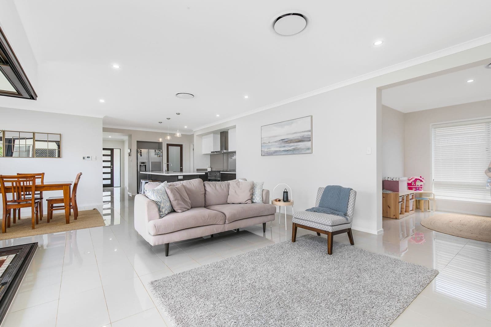 6 Plumer Street, Wellington Point QLD 4160, Wellington Point - Thumbnail 4