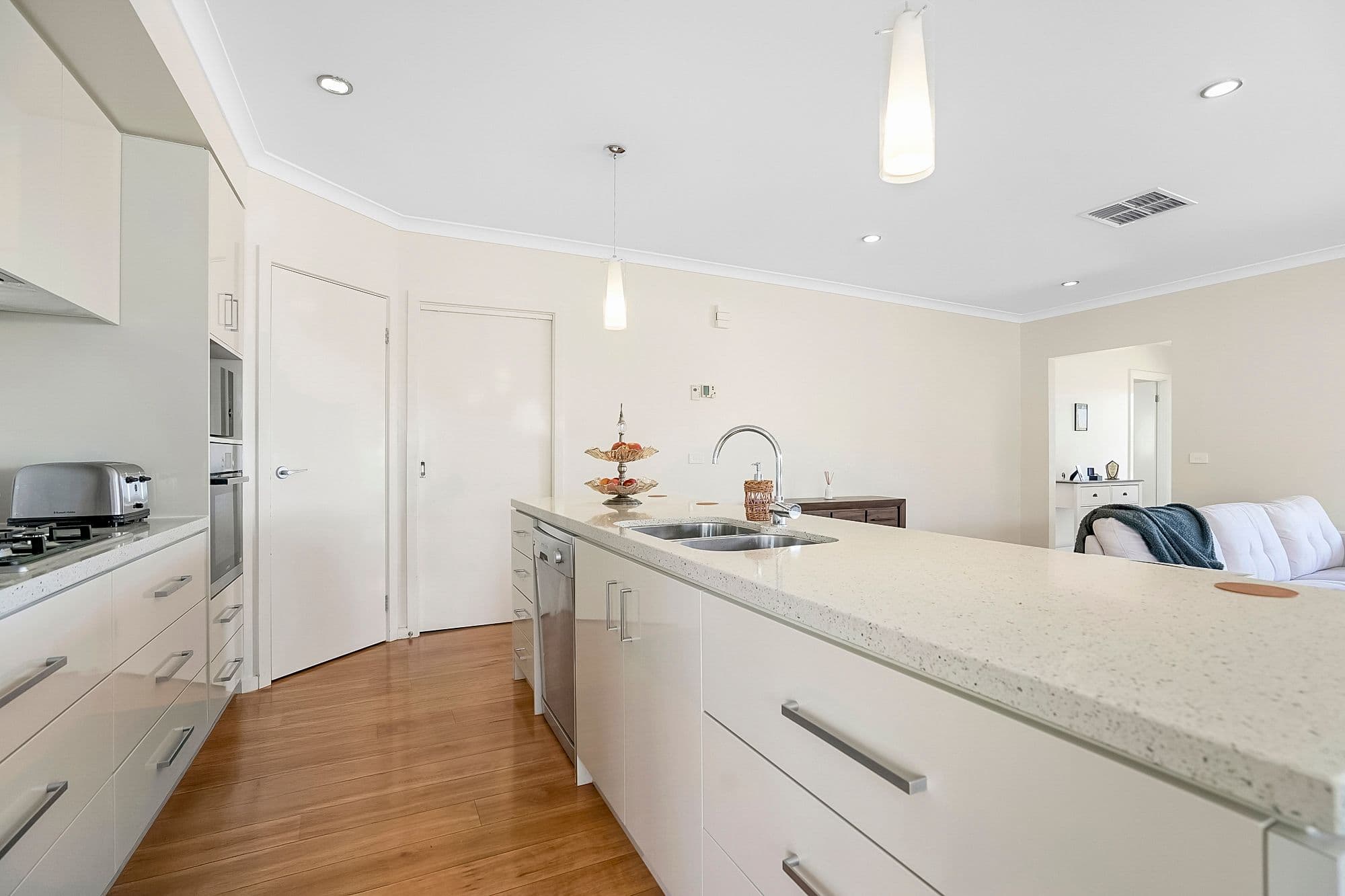 11 Henry Avenue, Mount Clear VIC 3350, Mount Clear - Thumbnail 3