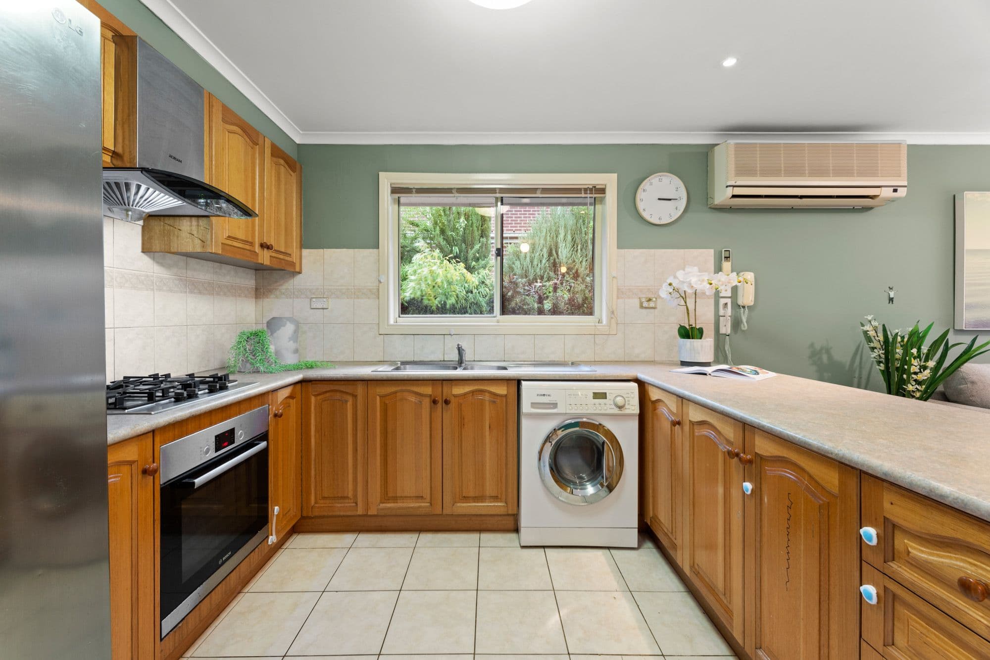 14 Utah Road, Glen Waverley VIC 3150, Glen Waverley - Thumbnail 4