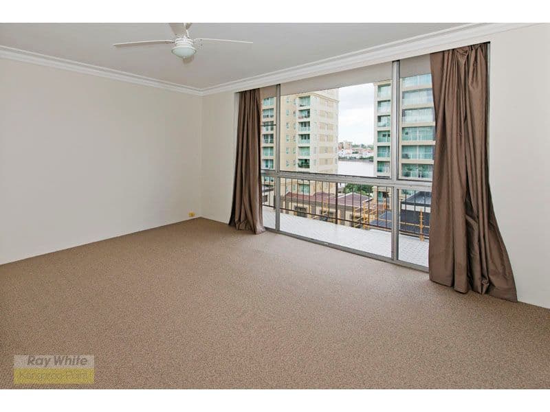 24 Castlebar Street, KANGAROO POINT QLD 4169, Kangaroo Point - Thumbnail 3