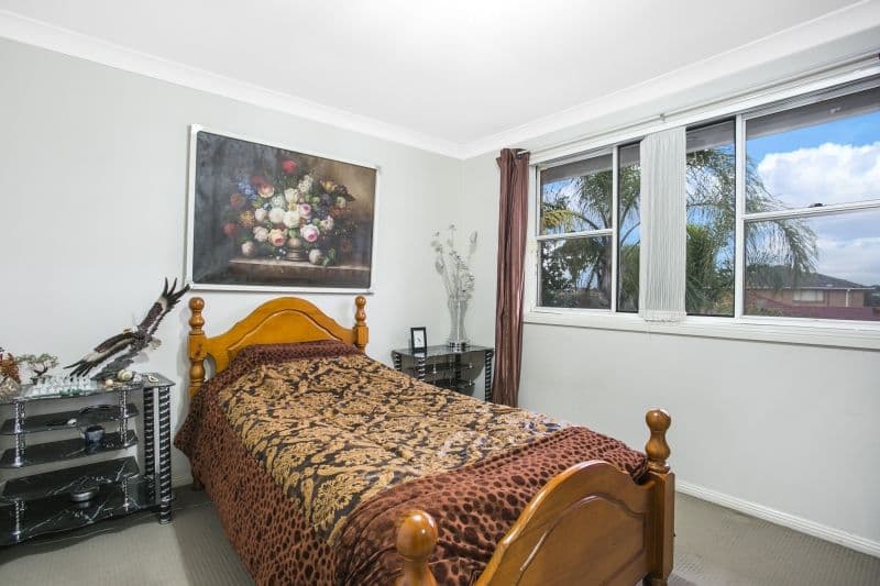 4 Cuthbert Crescent, EDENSOR PARK NSW 2176, Edensor Park - Thumbnail 7