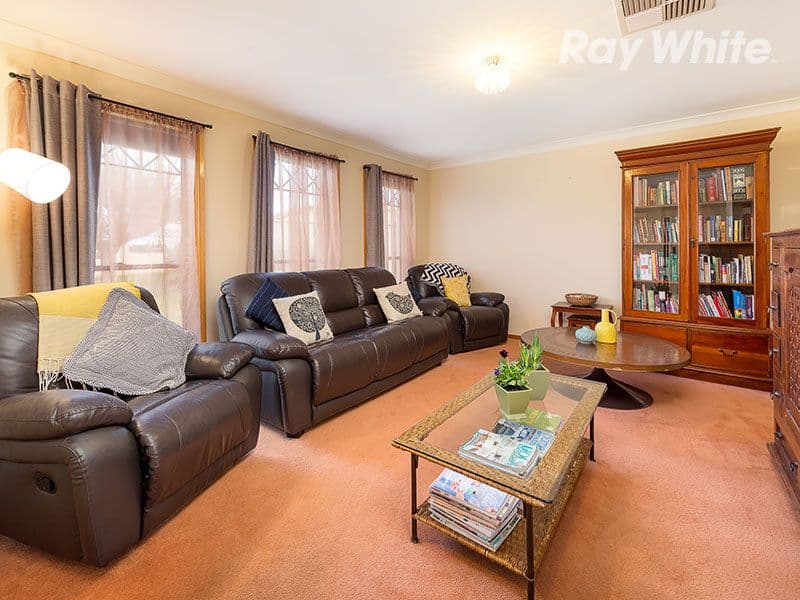 1 O'Mahony Close, Lavington - Thumbnail 4
