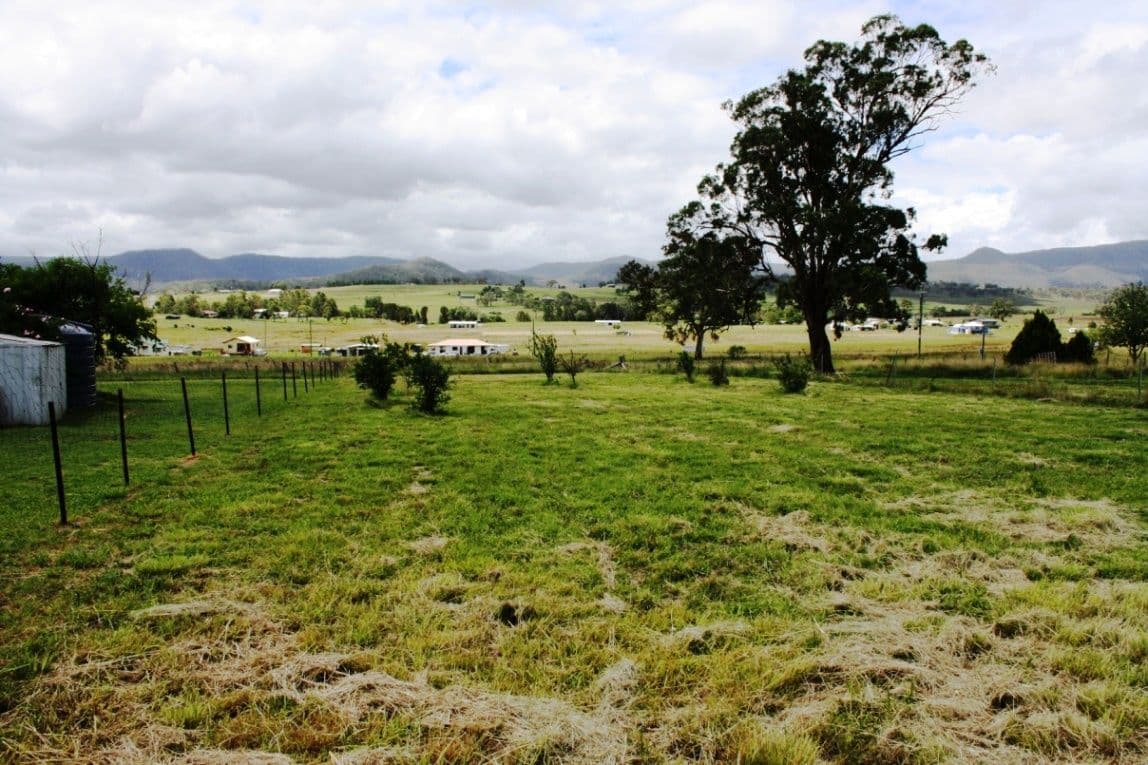 35 Slade Street, MARYVALE QLD 4370, Maryvale - Thumbnail 2