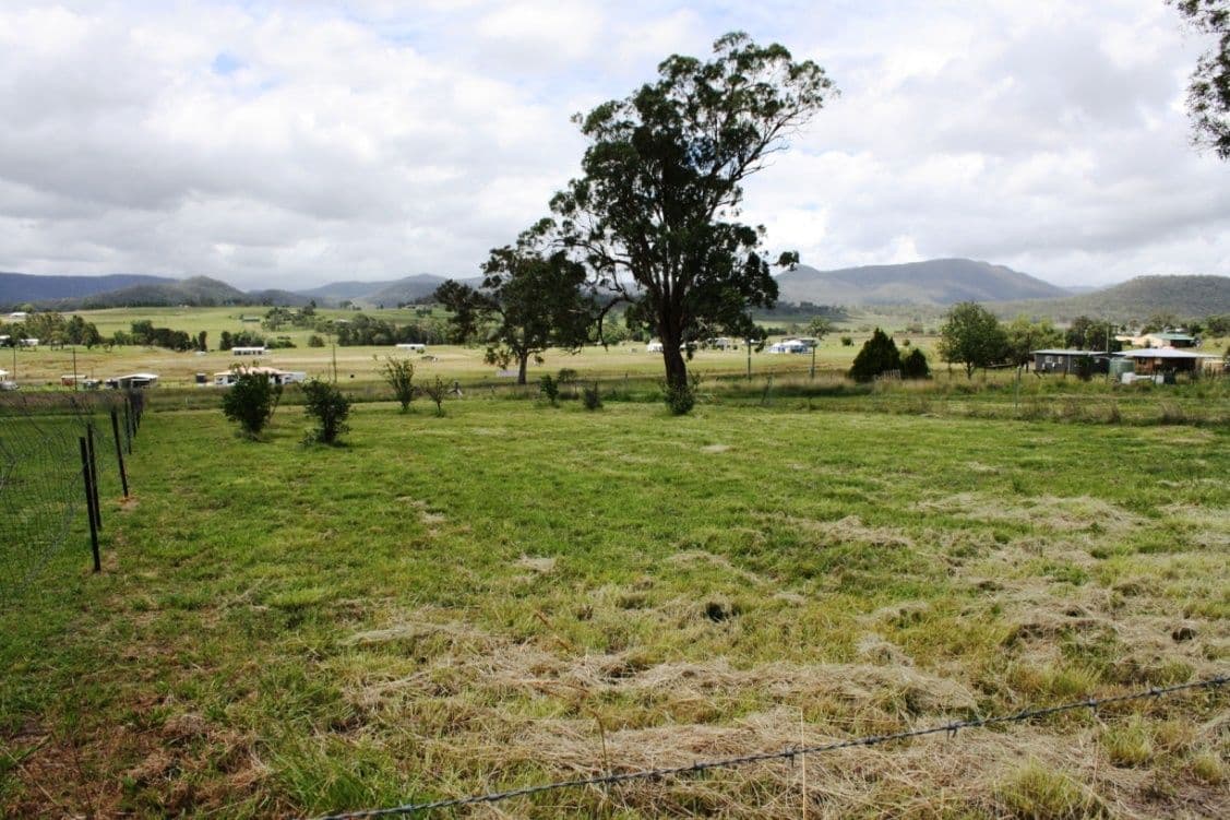 35 Slade Street, MARYVALE QLD 4370, Maryvale - Thumbnail 3