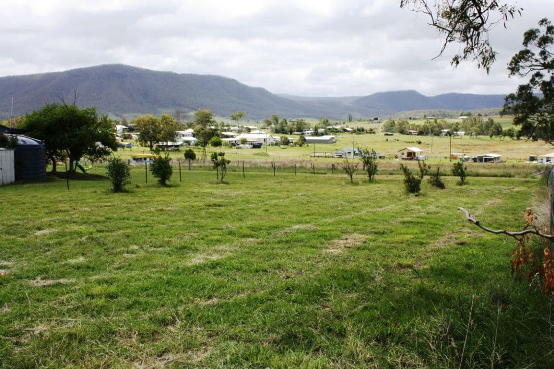 35 Slade Street, MARYVALE QLD 4370, Maryvale - Thumbnail 7