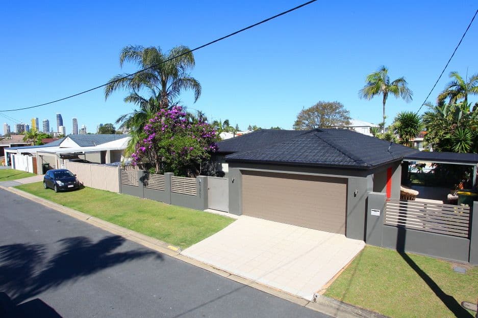 8 San Michele Court, Broadbeach Waters QLD 4218, Broadbeach Waters - Thumbnail 5