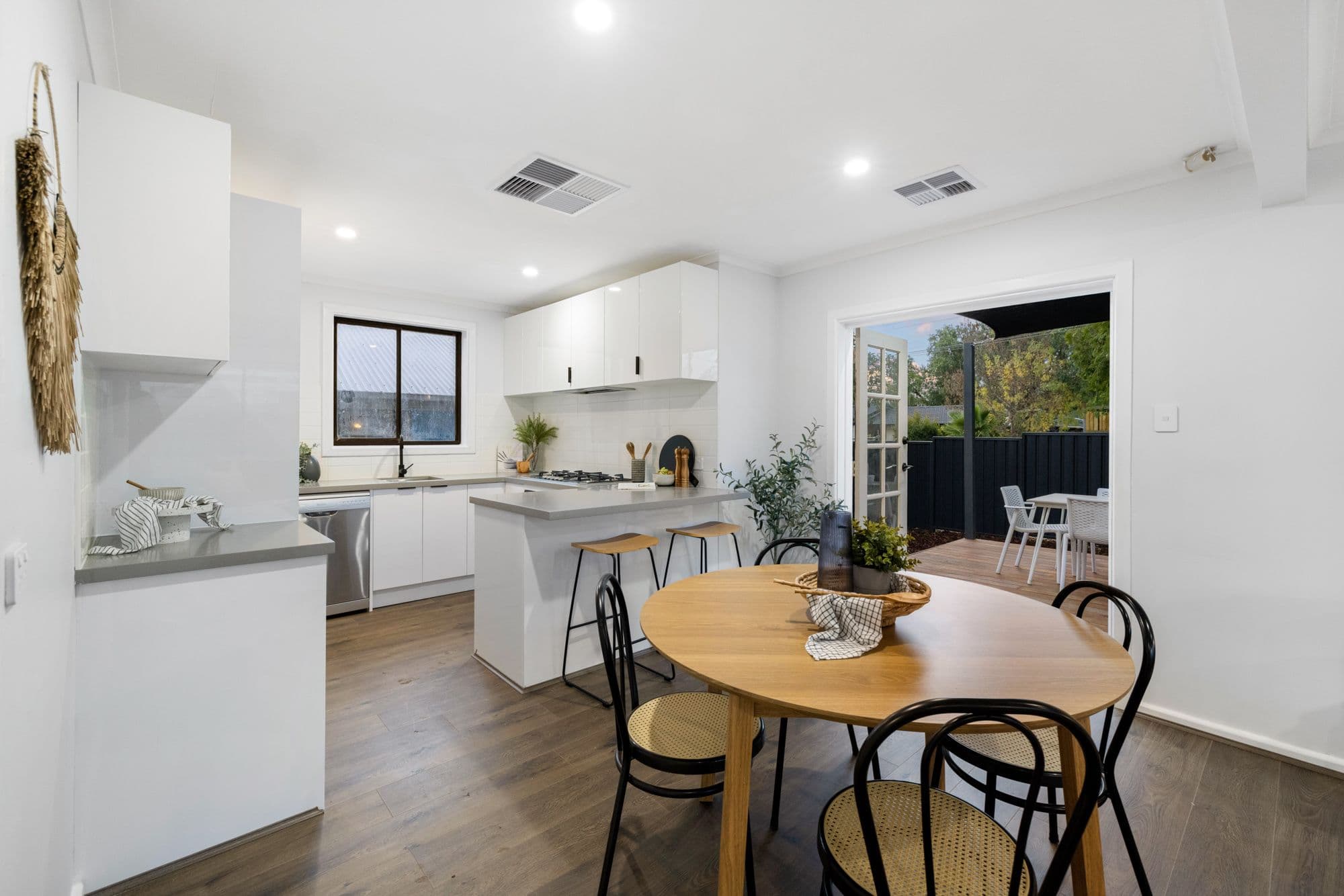 5 Isabella Road, Morphett Vale SA 5162, Morphett Vale - Thumbnail 4