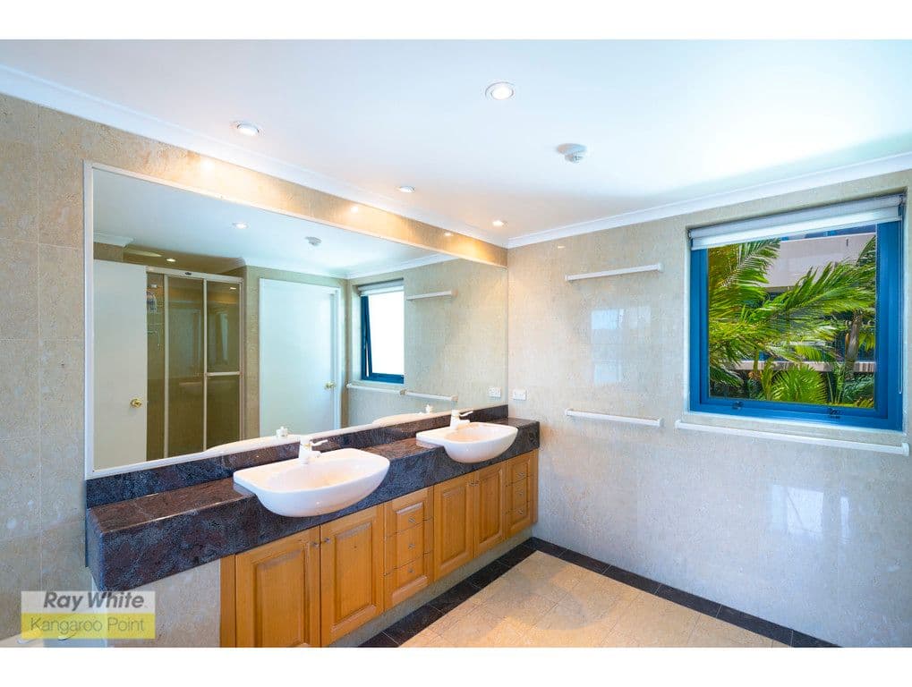8 Goodwin Street, KANGAROO POINT QLD 4169, Kangaroo Point - Thumbnail 7