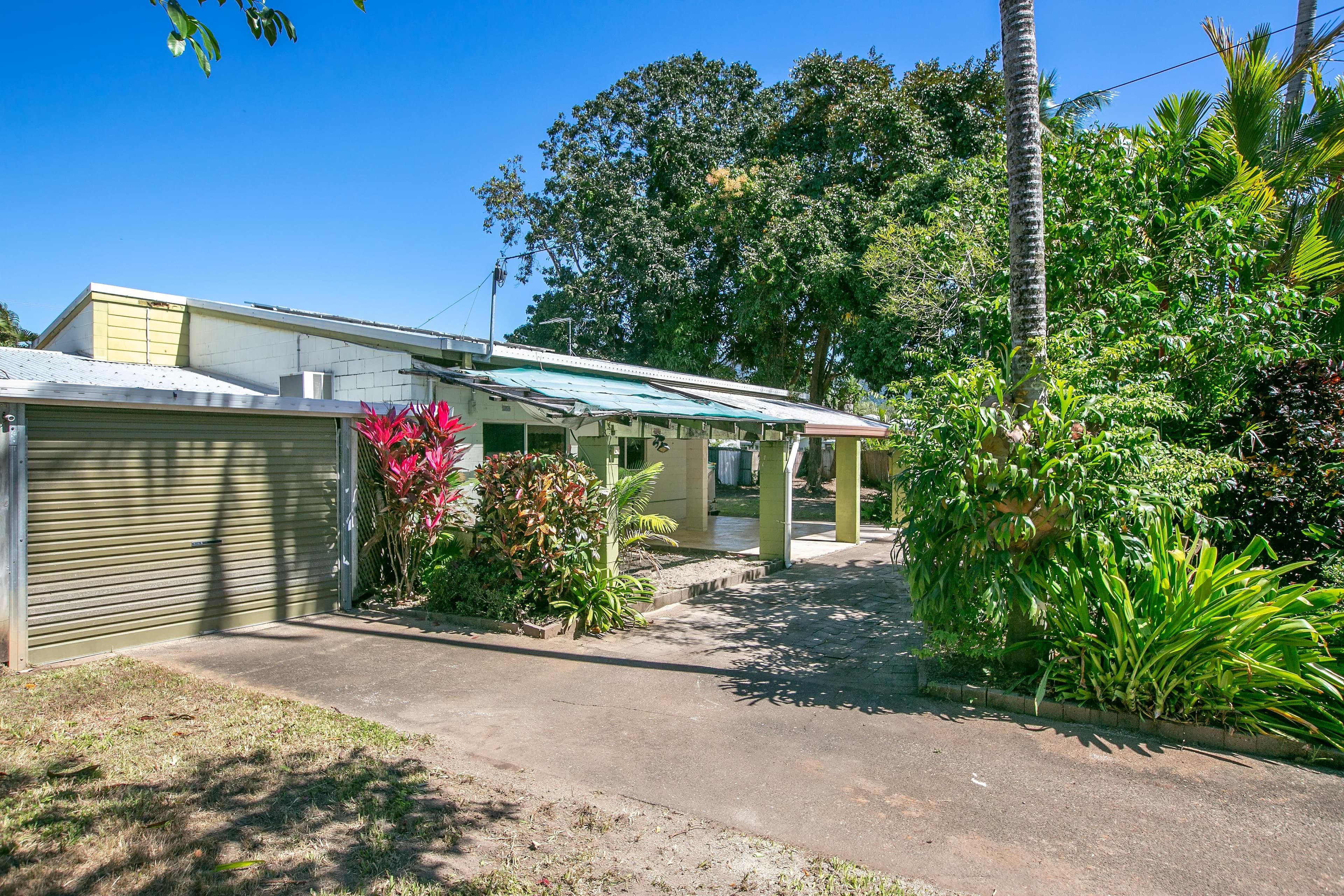17 Hagen Close, Trinity Beach QLD 4879, Trinity Beach - Thumbnail 2