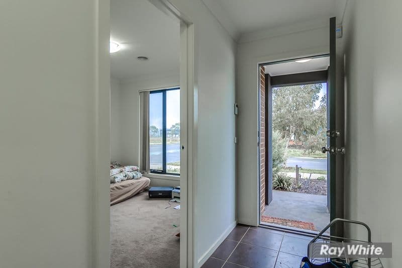 2 Beagle Street, Tarneit VIC 3029, Tarneit - Thumbnail 3