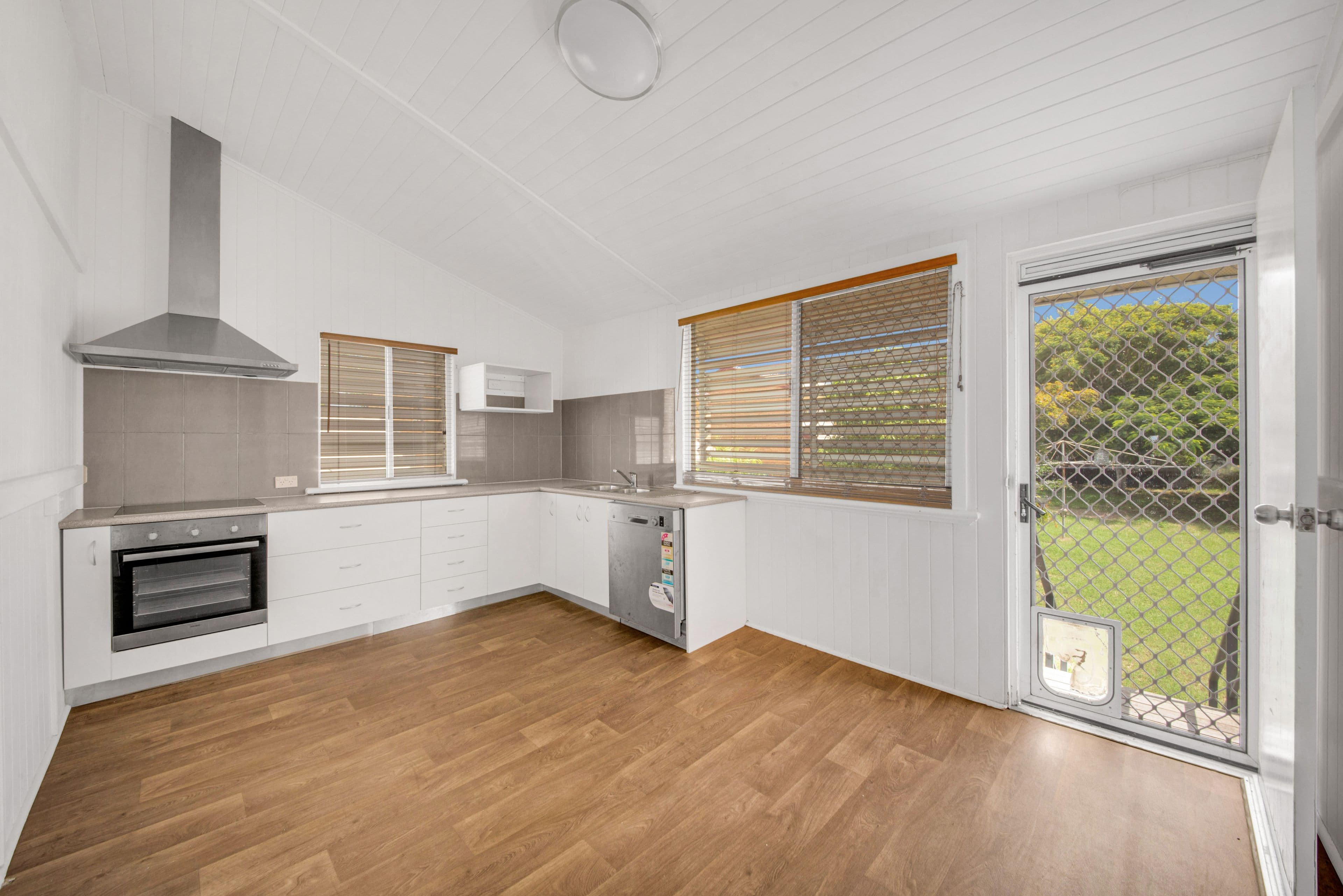 59 Toolooa Street, South Gladstone QLD 4680, South Gladstone - Thumbnail 2