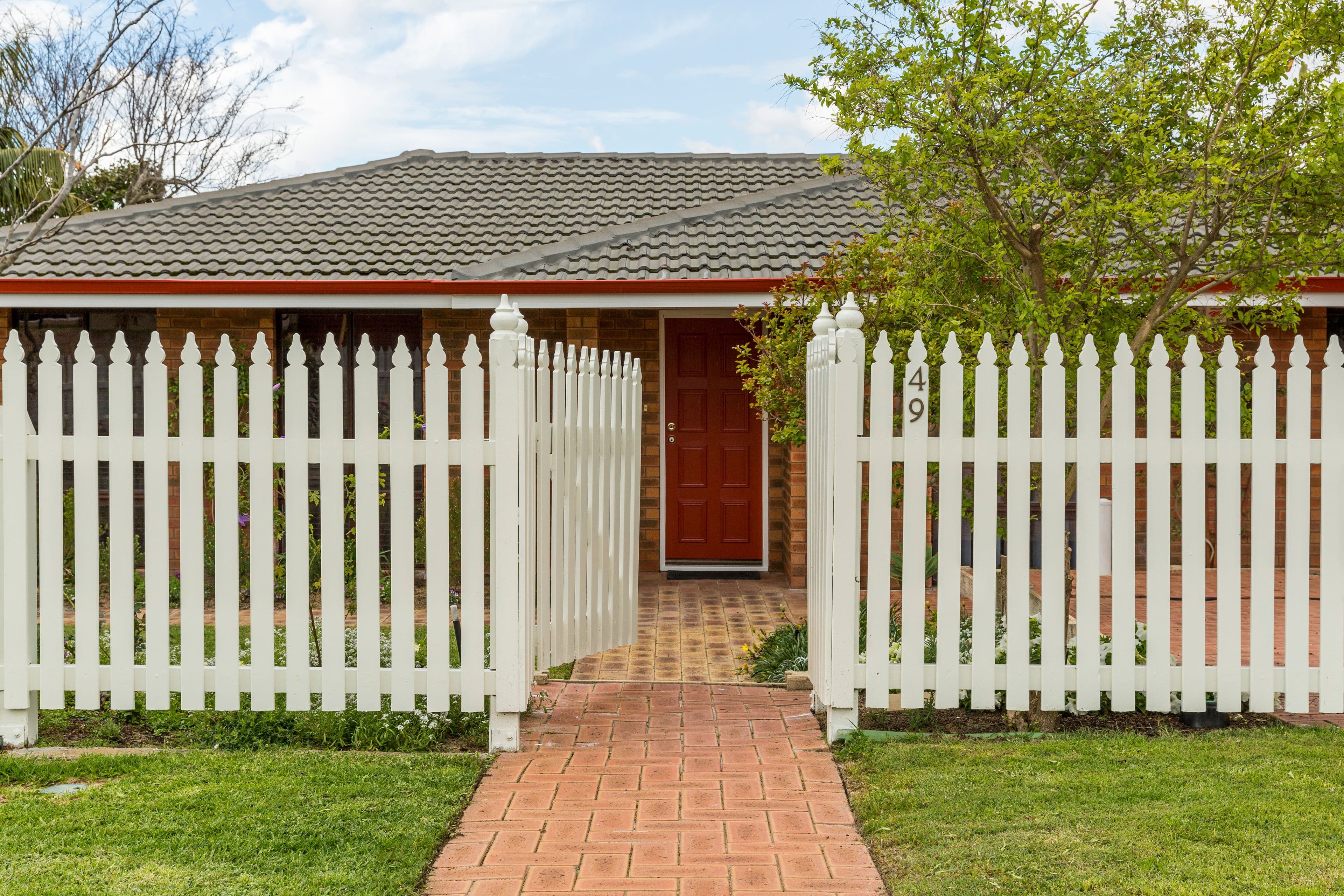 49 Anglesey Drive, Kardinya WA 6163, Kardinya - Thumbnail 2