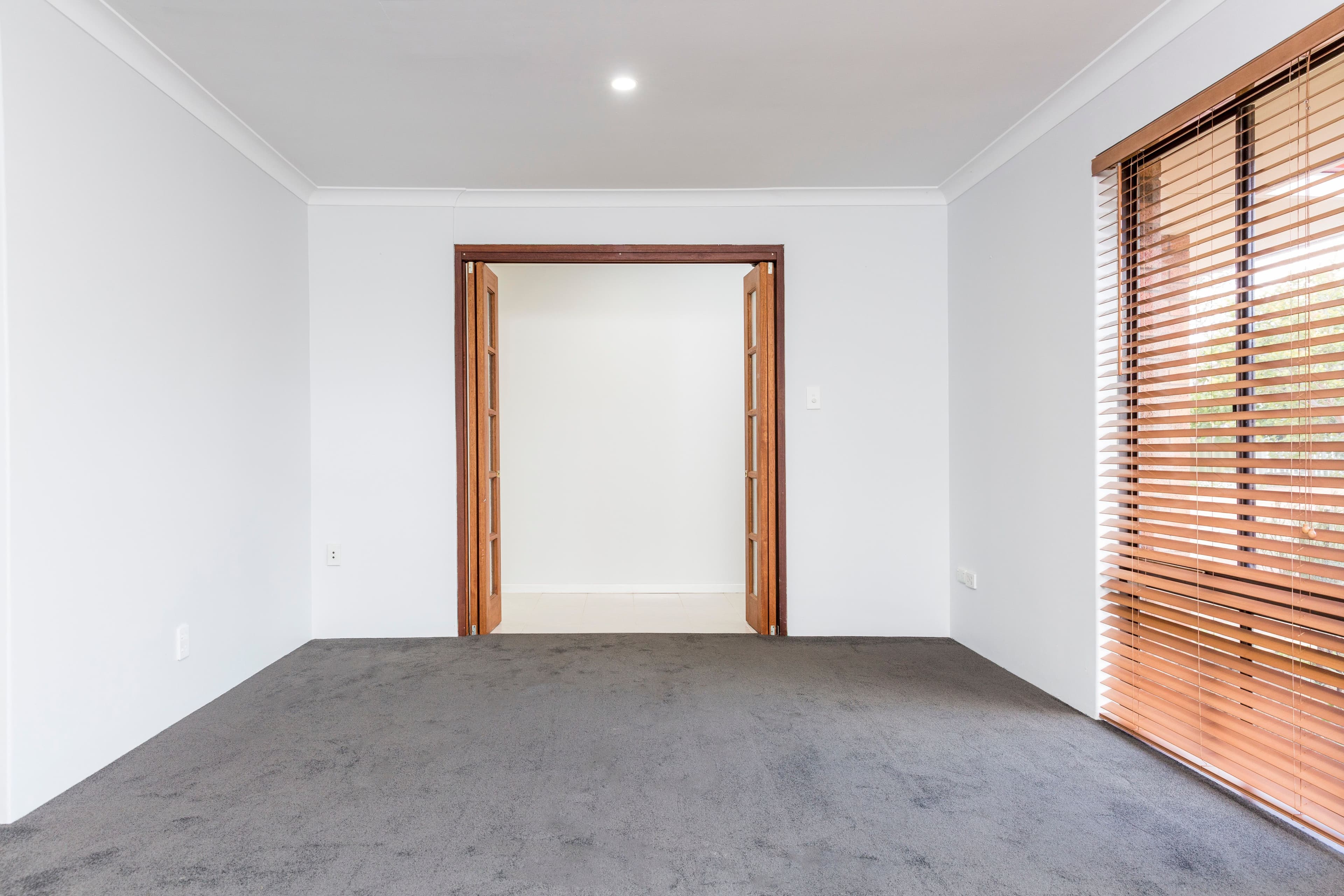 49 Anglesey Drive, Kardinya WA 6163, Kardinya - Thumbnail 4