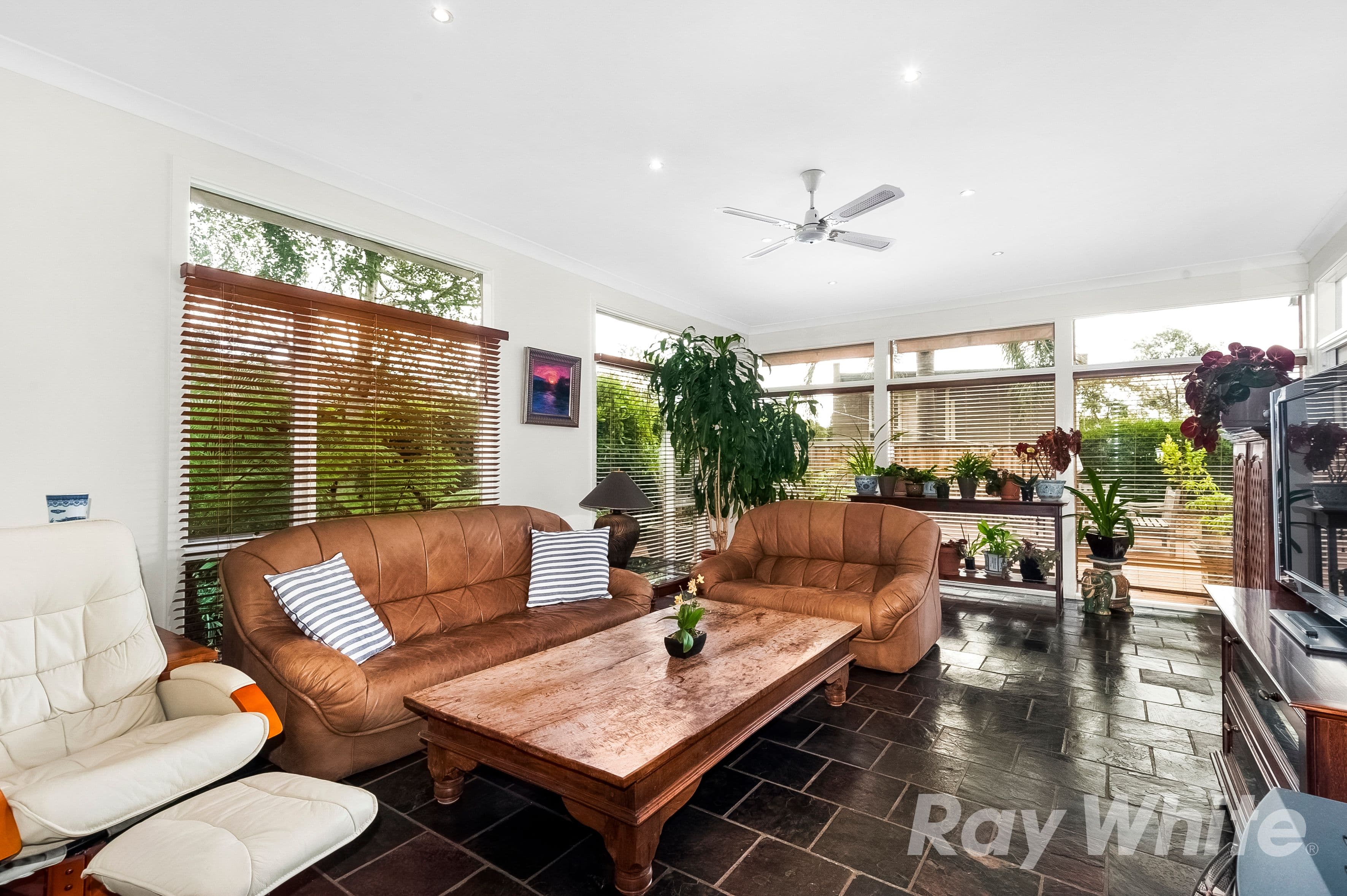 6 Bunker Crescent, Glen Waverley VIC 3150, Glen Waverley - Thumbnail 5