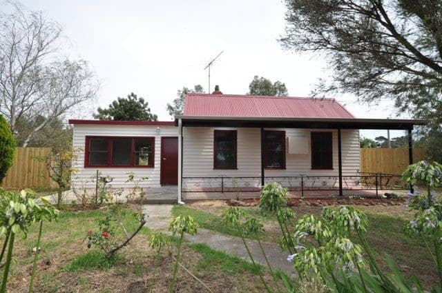 16 Dundas Street, INVERLEIGH VIC 3321, Inverleigh - Image 1