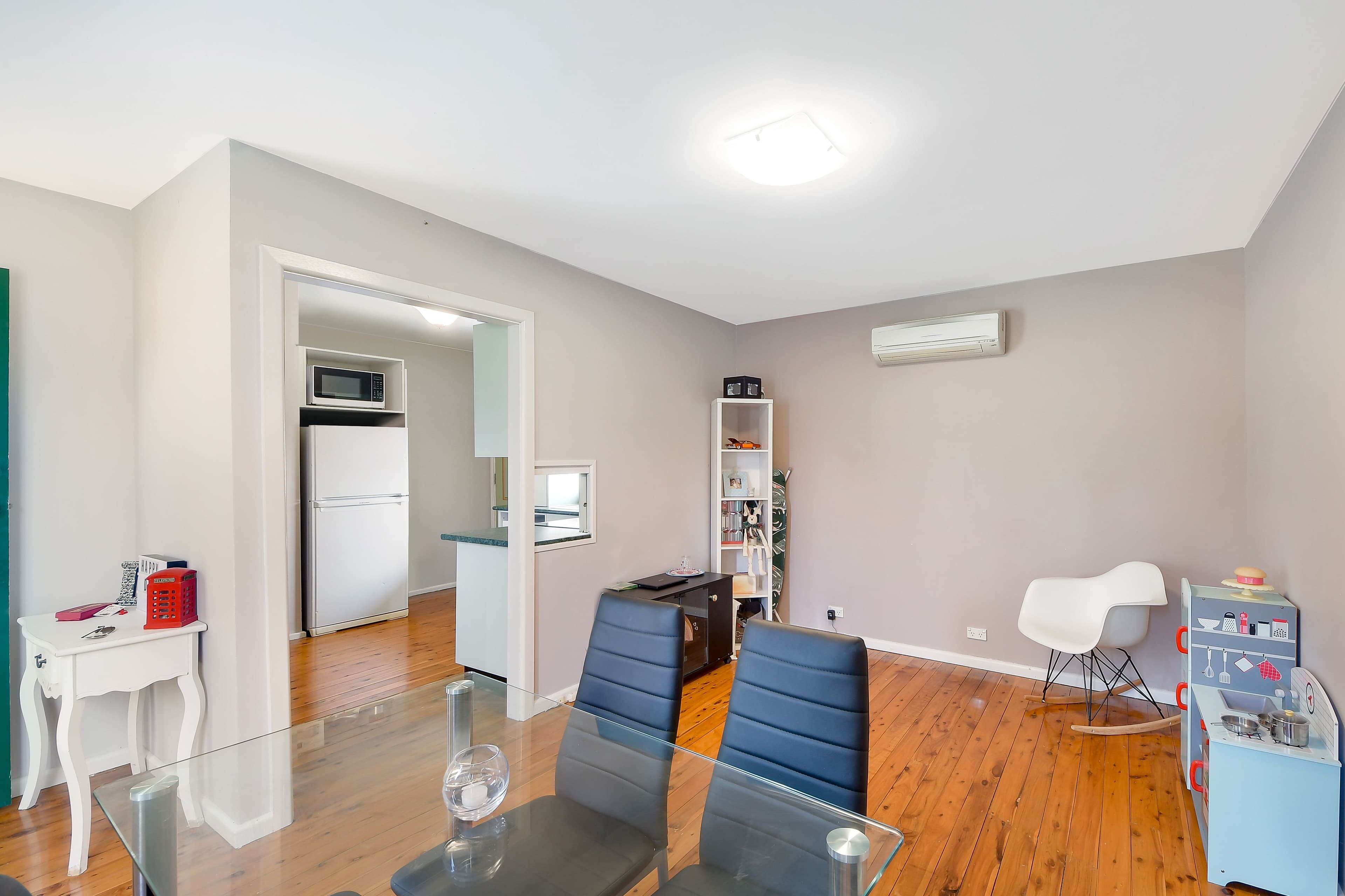 157 Oxford Street, Cambridge Park - Thumbnail 3
