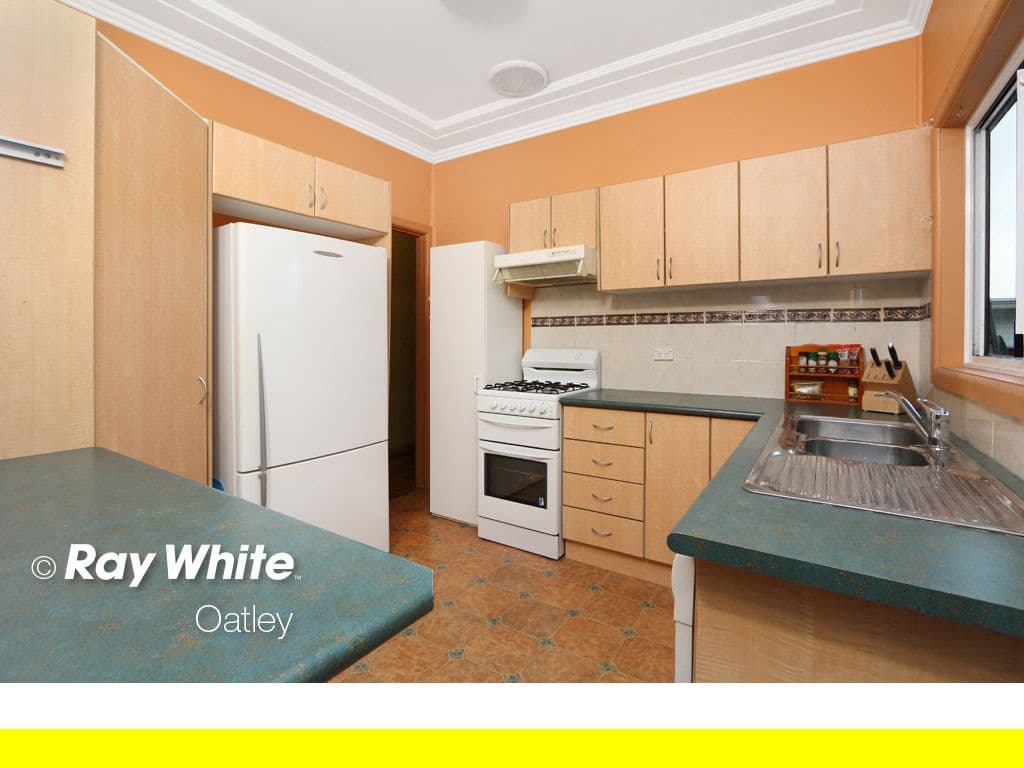 17 Hannons Avenue, Peakhurst NSW 2210, Peakhurst - Thumbnail 6