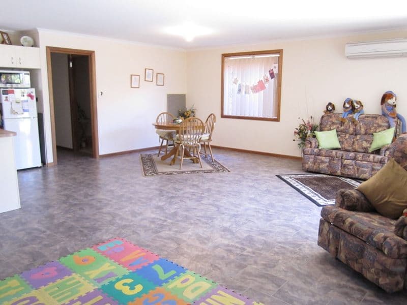 4D  Jane Crescent, SALISBURY SA 5108, Salisbury - Thumbnail 3