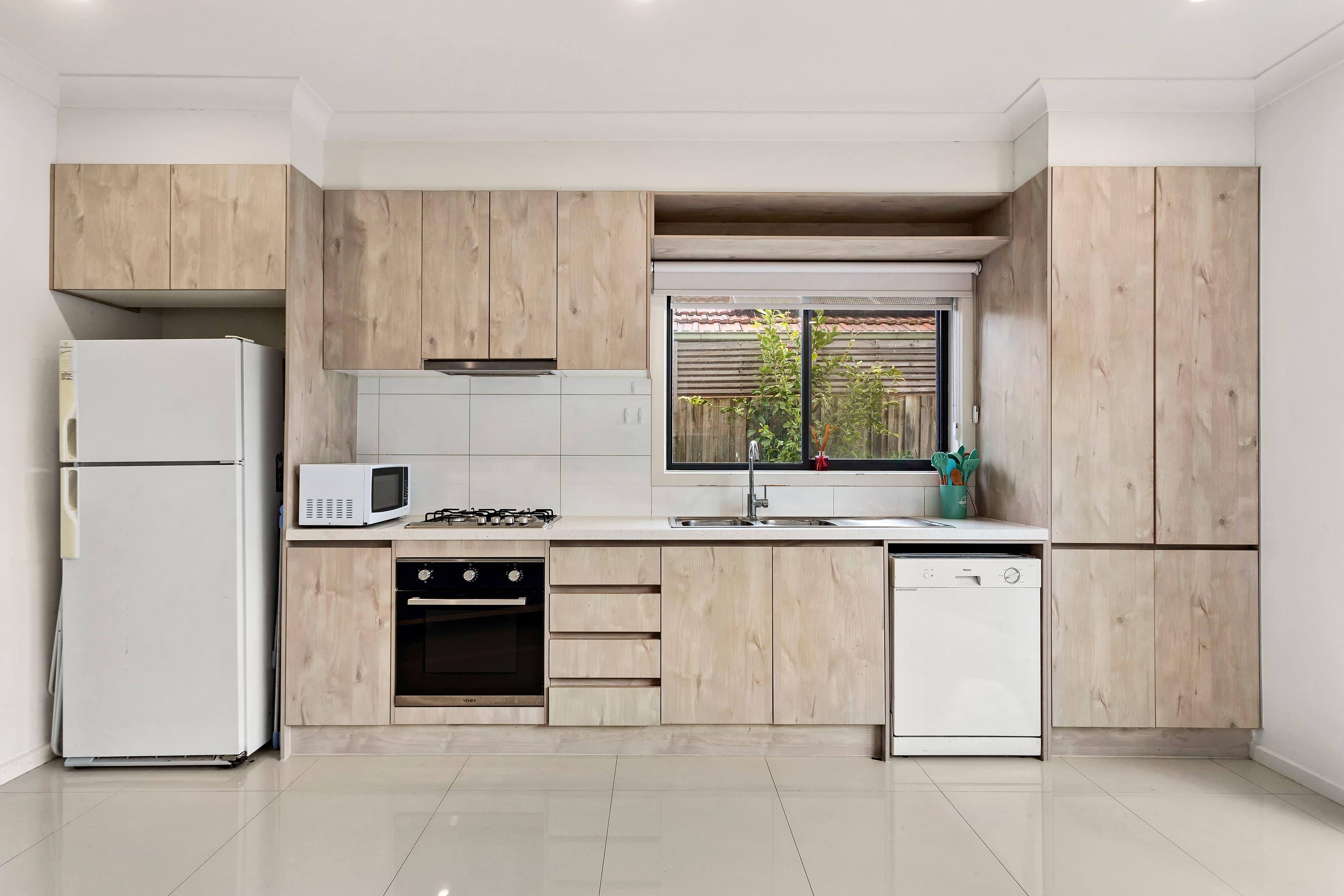 1B Owen Court, Thomastown VIC 3074, Thomastown - Thumbnail 2