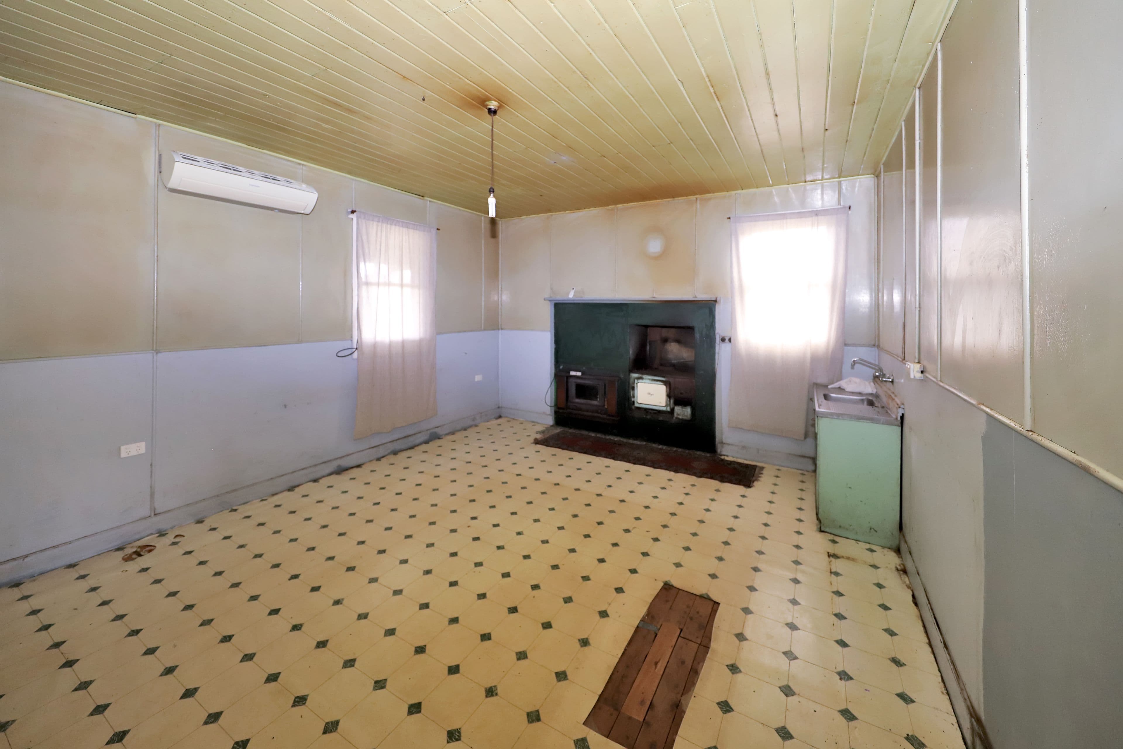 28 Cross Street, Gundagai NSW 2722, South Gundagai - Thumbnail 8