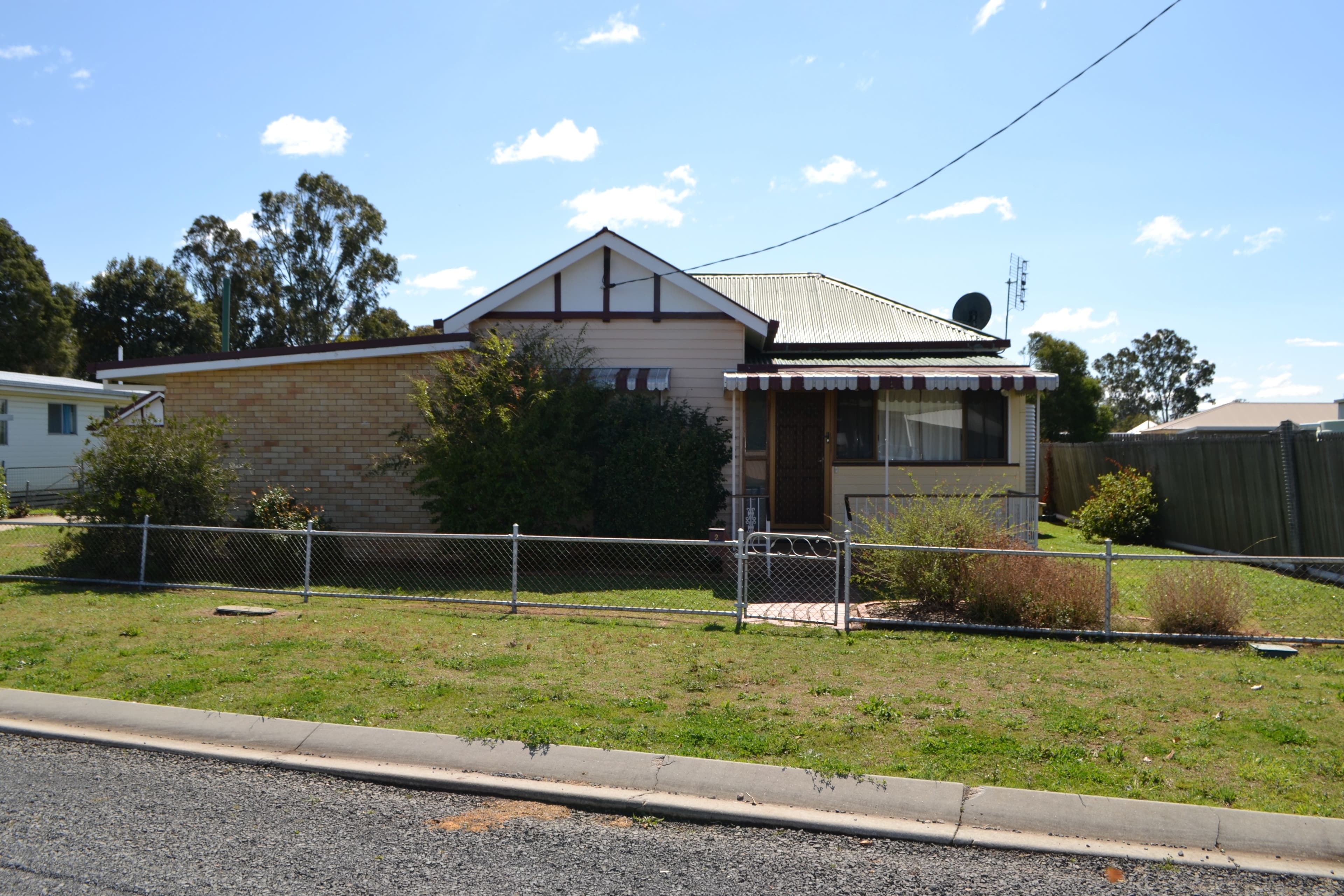 2 Donely Street, Oakey QLD 4401, Oakey - Image 1