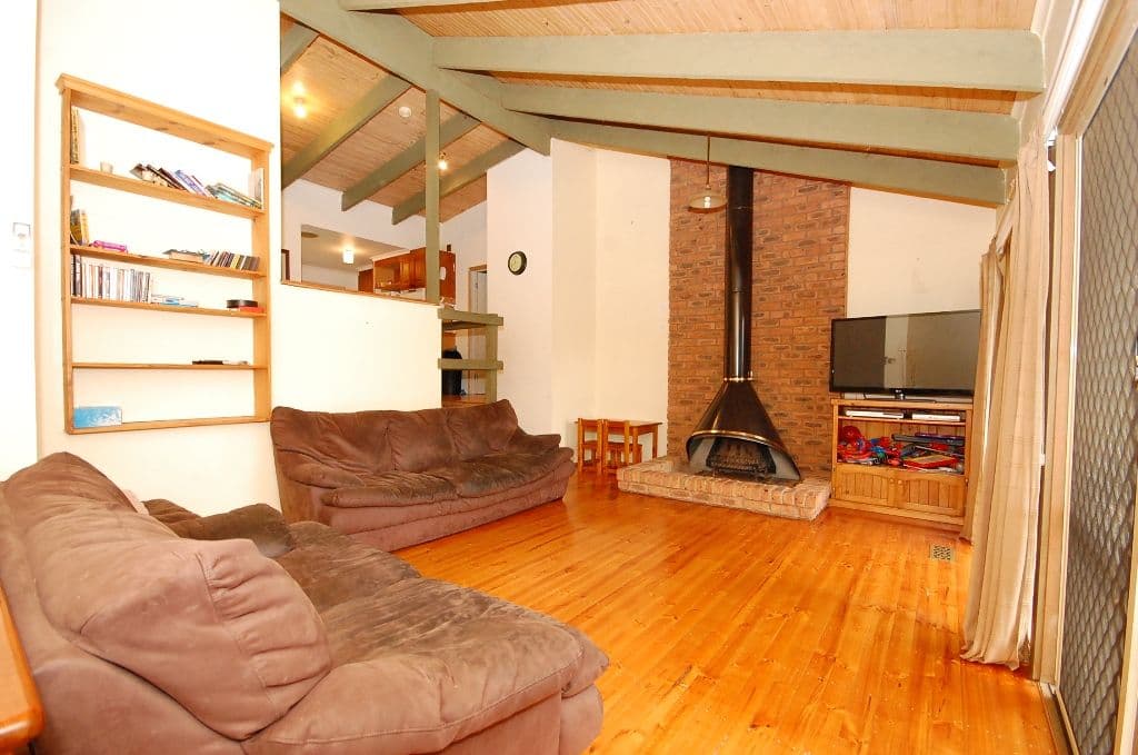 56 Russell Street, MOUNT EVELYN VIC 3796, Mount Evelyn - Thumbnail 3