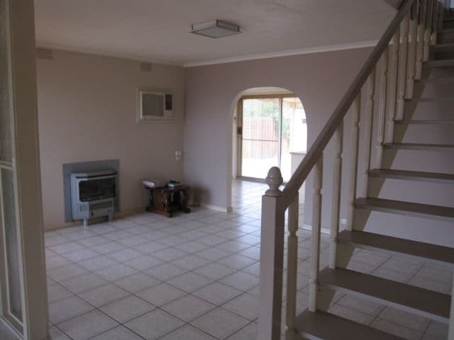 44 Bickley Avenue, THOMASTOWN VIC 3074, Thomastown - Thumbnail 4